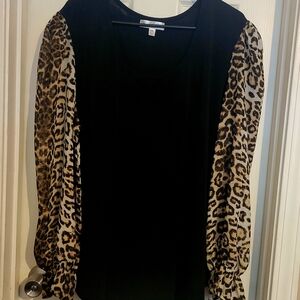 Leopard Print Sleeve Black Top